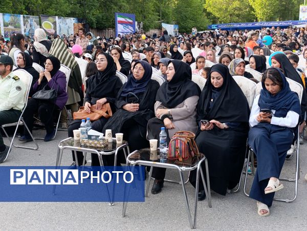هشتمین جشن نکوداشت شهر نمدمالی، شهرکرد در پارک ملت 