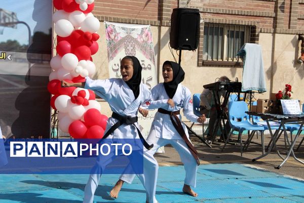 پروازِ شورِ ورزش در کاوه آهنگر