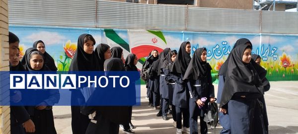 جشن جوانه ها در دبیرستان فیاض