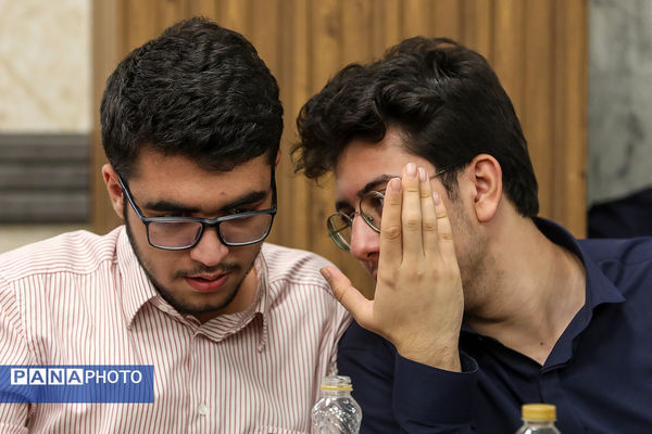 دیدار معاون اول رئیس‌جمهور با اعضای باشگاه و مدال‌آوران المپیادی