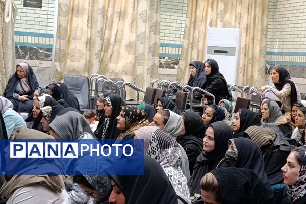 جلسه تربیت صحیح فرزند پروری و راهکارهای جدید تربیت فرزند 