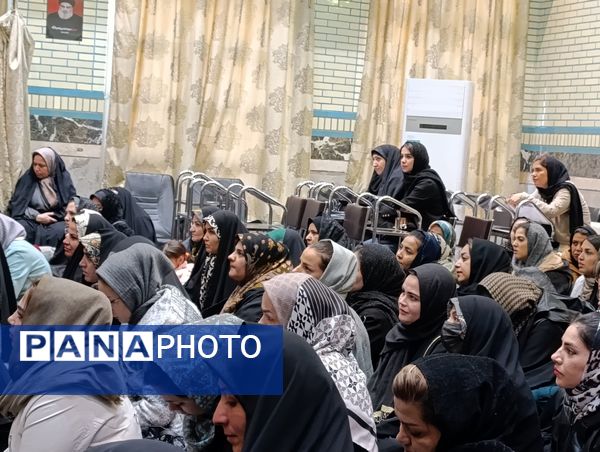 جلسه تربیت صحیح فرزند پروری و راهکارهای جدید تربیت فرزند 