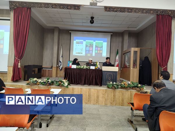 جلسه معاونین و مربیان پرورشی  ناحیه سه در دبیرستان مصلی نژاد حضرت زهرا(س)