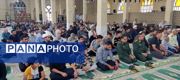 مردم حاجی‌‌‌آباد در جواب اسرائیل پای در خیابان‌ها نهادند