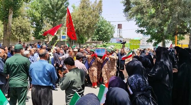 تشییع پیکر سردار شهید قباد الفتی با حضور گسترده مردم در کامیاران