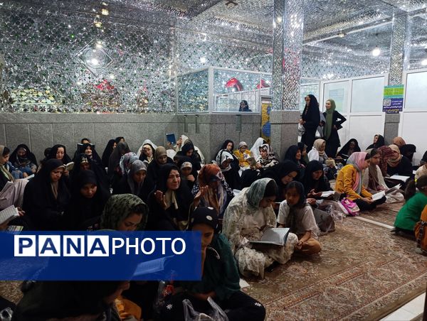قرائت دعای پر فیض روز عرفه در تکیه ابوالفضلی نیشابور