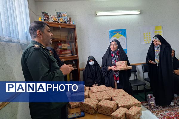 جلسه ستاد دهه فجر در حوزه حضرت زینب(س)بسیج سپاه احمد ابن موسی (ع) در شیراز 