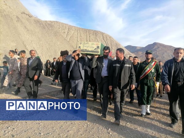 تشییع پیکر شهید گمنام در گلزار شهدای شهر بار نیشابور 