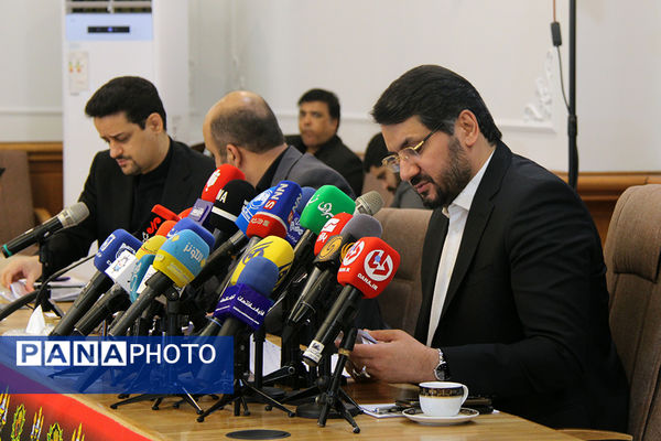 نشست خبری مهرداد بذرپاش وزیر راه و شهرسازی