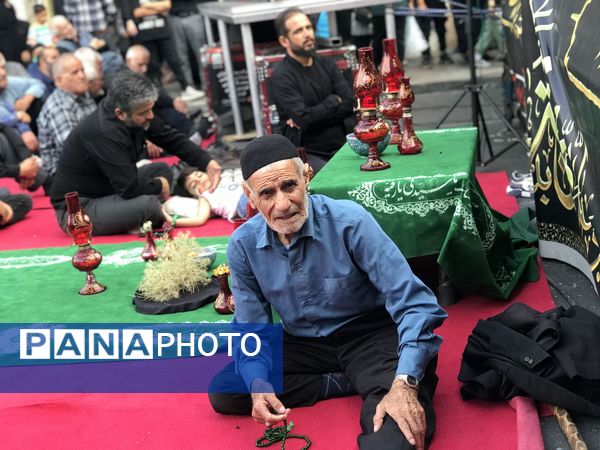 برپایی سفره حضرت رقیه(س) در زنجان