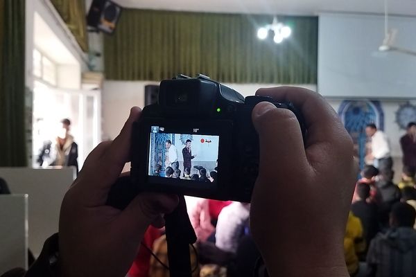 جشن میلاد حضرت زینب (س) و قرائت زیارت عاشورا در دبیرستان شاهد ابوذر غفاری نیشابور 