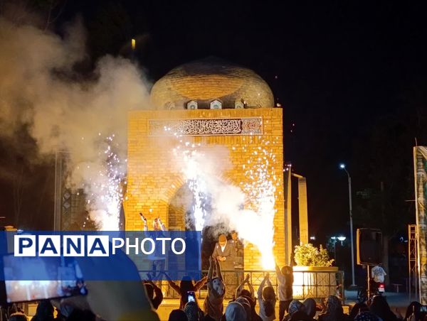 جشن دهه کرامت و ولادت امام هشتم شیعیان در پارک نیلوفر آبی مشهد مقدس