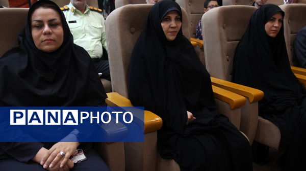 همایش بزرگداشت مقام معلم آموزش و پرورش ناحیه یک زنجان