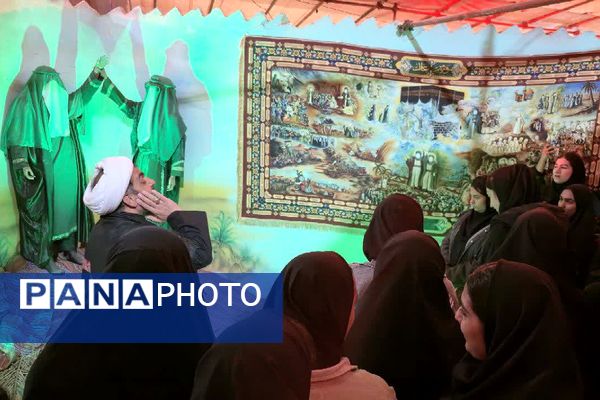 بازدید دانش‌آموزان دبیرستان یادگار امام از کوچه‌های بنی‌هاشم؛ روایتی از همدلی و سوگواری