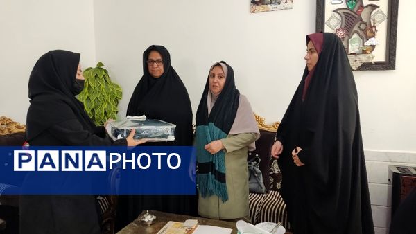 دیدار با خانواده شهدا به رسم عاشقی