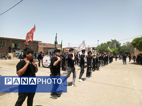 آیین تاسوعای حسینی؛ مردم رباطسنگ در سوگ علمدار کربلا