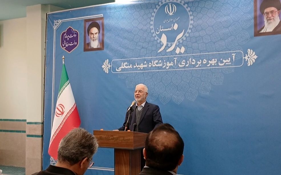 افتتاح دبستان شهید عبدالله منگلی با حضور وزیر کشور در ناحیه دو یزد