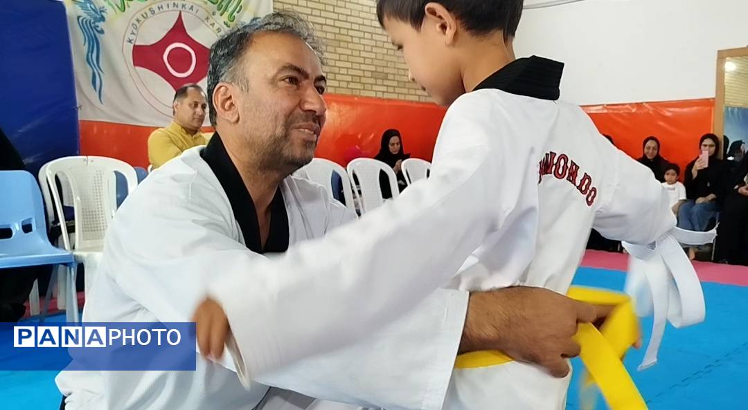 دانش اموزان تکواندوکار کاشمری پله اول ترقی را پیمودند