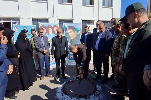 کلنگ‌زنی مدرسه ۹ کلاسه خیرساز مرحوم علوی‌فر در میانه