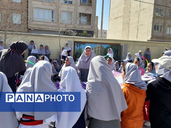 مسابقات خانوادگی در مدرسه پورشهریاری