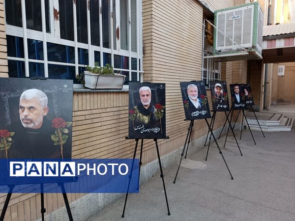 گرامیداشت هفته دفاع مقدس در اداره آموزش و پرورش ناحیه ۳ مشهد
