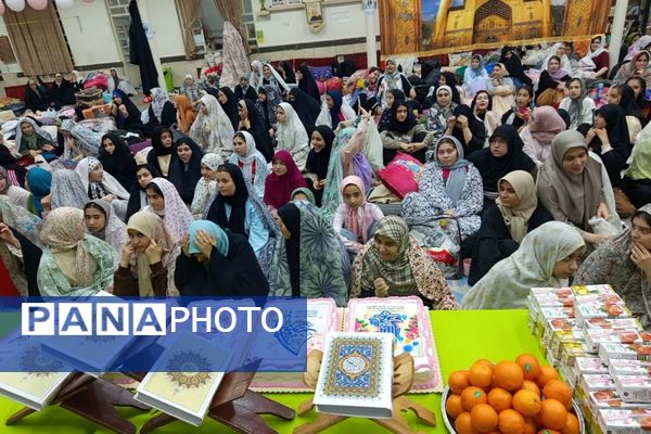 اعتکاف دانش‌آموزی رباط‌کریم با پرچم‌گردانی حضرت ابوالفضل(ع)