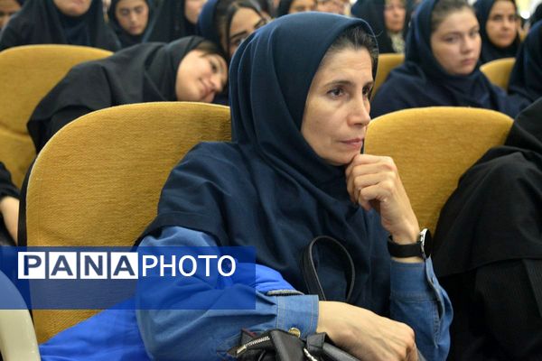 دومین جشنواره پوشش ایرانی اسلامی نوردُخت دربهارستان‌دو