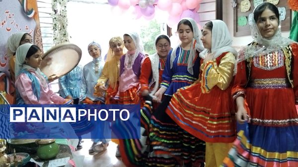 برگزاری جشنواره ایران شناسی در دبستان دخترانه شهدای ایران تایر