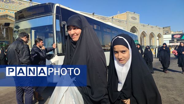 همایش پیاده‌روی مادر دختری به‌مناسبت اعیاد شعبانیه و دهه فجر 
