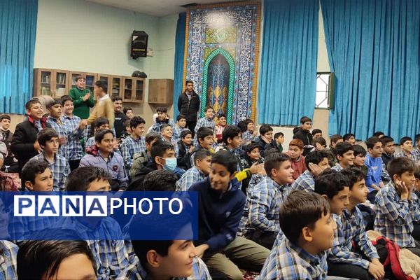 گرامیداشت روز مادر در مدارس اسلامشهر