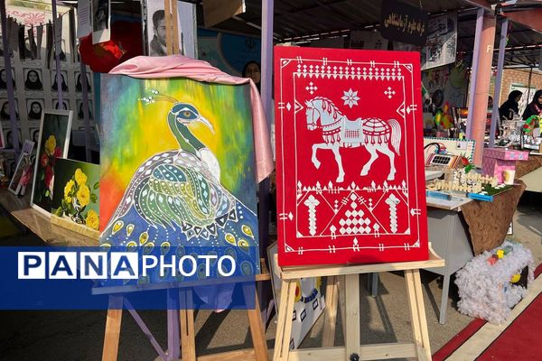 مدرسه فرزانگان ملارد میزبان نمایشگاه دستاوردهای علمی دانش‌آموزان