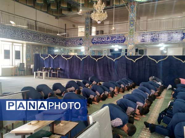 برگزاری اولین نماز جماعت سال تحصیلی جدید دبستان حضرت قاسم ابن الحسن (ع)