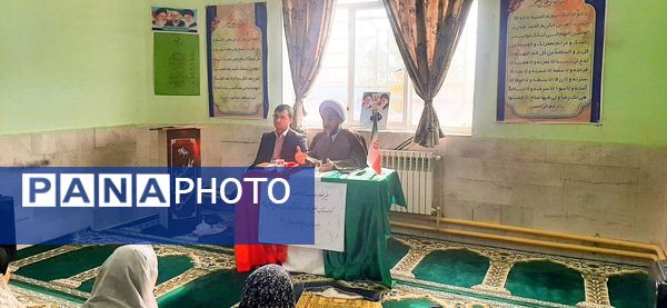 پویش میز گفت‌وگو در دبیرستان حاج مهدی روحانی ارغا