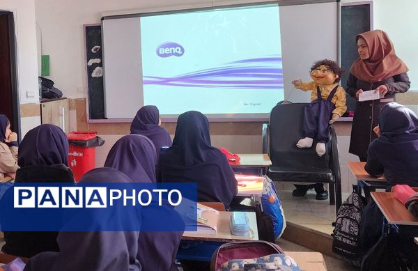 دوره آموزشی پیشگیری از بیماری‌های عفونی در آموزشگاه فرزانگان