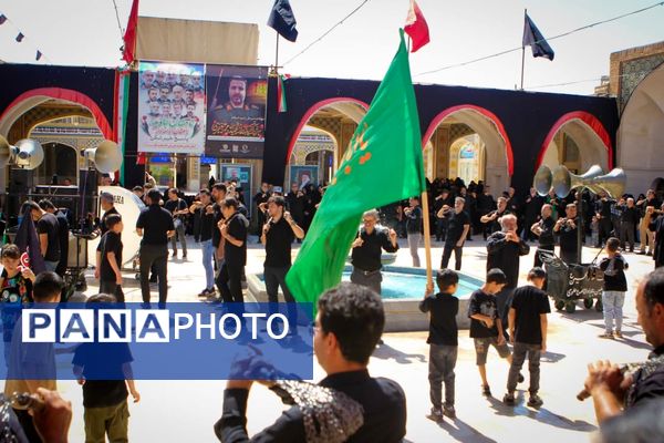 عزاداری رحلت پیامبر(ص) و شهادت امام حسن(ع) در صحن آستان مقدس سلطانعلی(ع) مشهداردهال کاشان