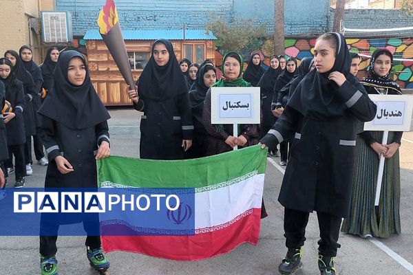 افتتاحیه جشنوارهی بازیهای مهارتی-ورزشی در مدرسه زهرهوند قرچک