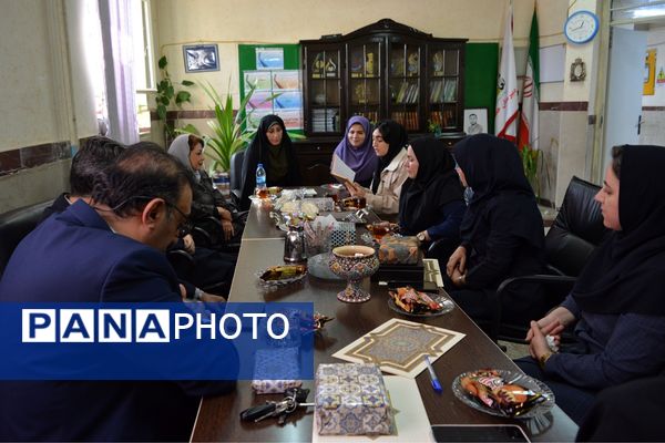 فرصتی برای کشف دنیای جدید در کارگاه نویسندگی و کتابخوانی