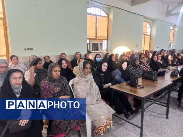 هفته پیوند اولیاء و مربیان هنرستان زهرای مرضیه(س) ناحیه یک بندرعباس
