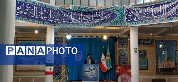 نماز جمعه باشکوه و آیین تجلیل از برگزیدگان رویداد «دختران حاج قاسم» 