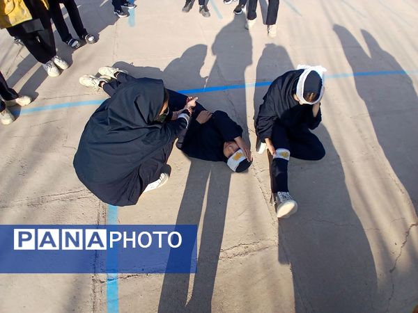 مانور زلزله در مدرسه مرحوم صفری مزده خلیل آباد