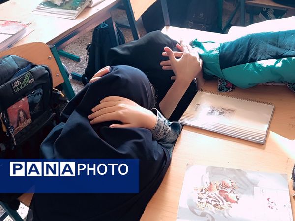  مانور زلزله و ایمنی در مدرسه دخترانه انیس خوش قدم 