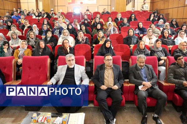 نشست انجمن اولیا و مربیان هنرستان امام علی(ع) فیروزکوه