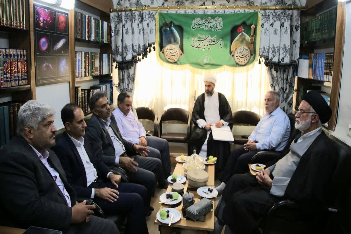 دیدار مدیر کل آموزشو پرورش فارس با دبیر جامعه روحانیت