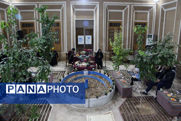 شب یلدا شاعرانه در خانه شعر و ادب شهرداری یزد