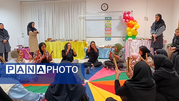 جشنواره کیک و شیرینی در مدرسه مهر و ماه آشخانه 