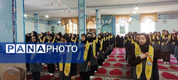  همایش یاوران انقلاب در دبیرستان امام سجاد (ع) ناحیه ۴ کرج