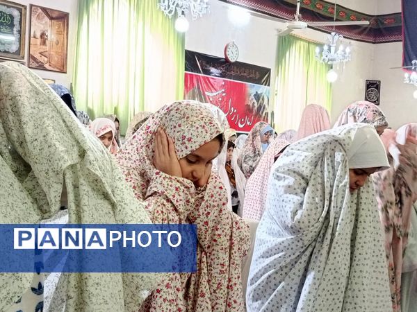 اولین روز اعتکاف دانش‌آموزان در فاروج 