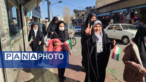 همایش پیاده‌روی مادر دختری به‌مناسبت اعیاد شعبانیه و دهه فجر 