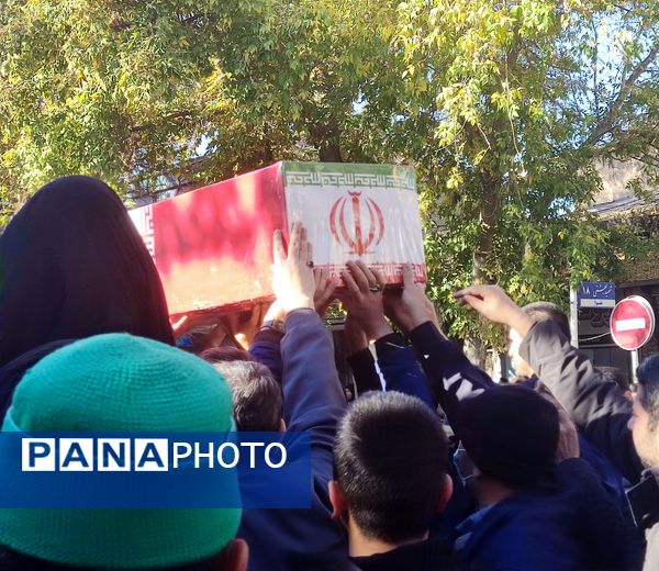 استقبال پرشور مردم بجنورد از پیکر شهیدان گمنام