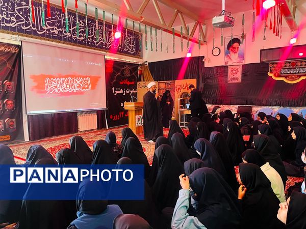 استقبال دانش‌آموزان‌ دبیرستان شاهد ریحانه‌النبی گناباد از پیکر مطهر شهید گمنام